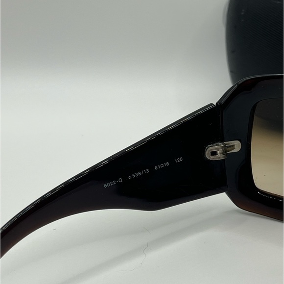 MOTHER OF PEARL CHANEL SUNGLASSES - Picture 3 of 8